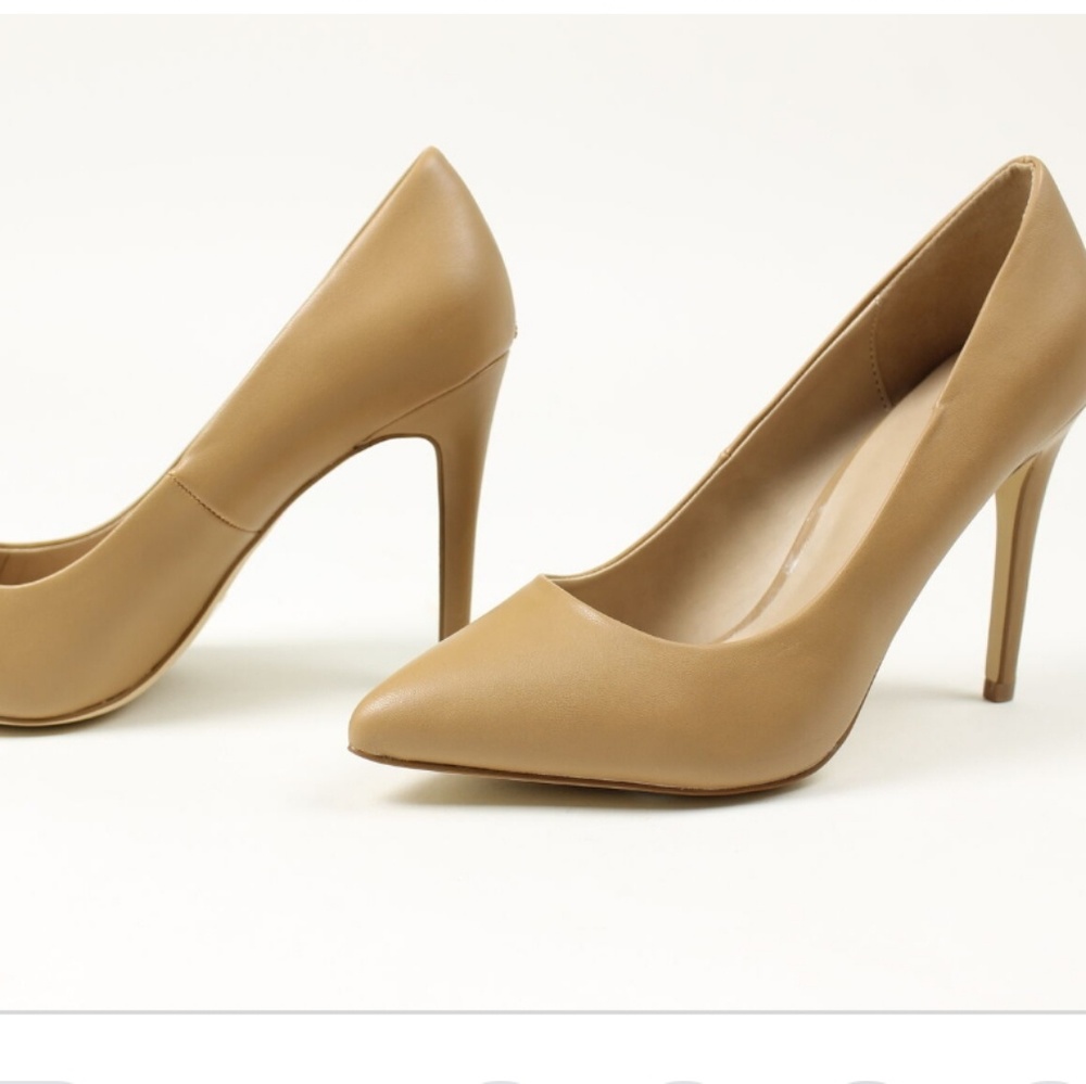 Mix No. 6 Tan Pumps